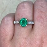 Prong-Set 1.29 carat oval cut emerald Finger Picture ROC104