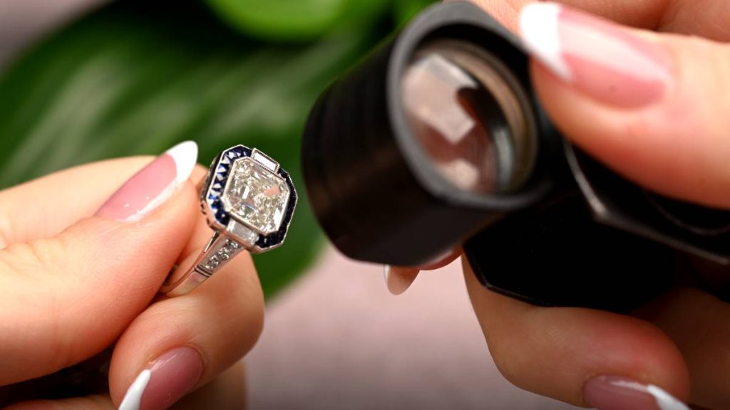 Using a loupe with an Asscher cut diamond ring