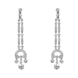 symmetrical pattern earring with diamond and milgrain design Moran Earrings MD402