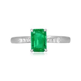 1.07 carat emerald cut emerald platinum ring with diamonds Mantineo Ring 16154 TV