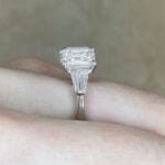Side Finger View Prong-Set Diamond with Diamond on Shoulder f4 DS5201