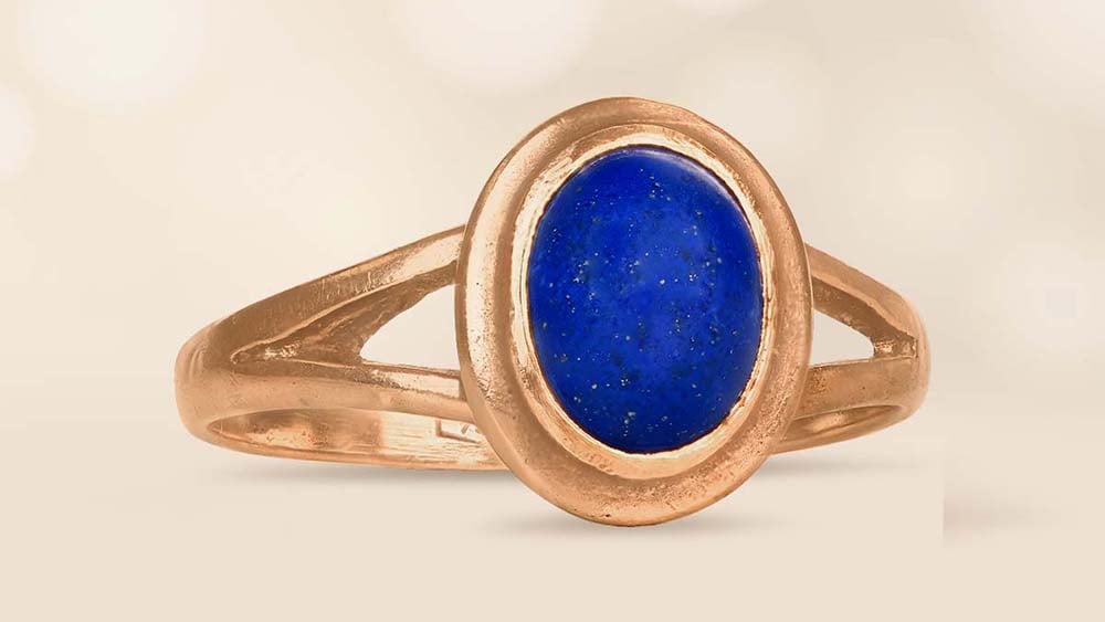 Victorian era ring with oval cut lapis stone on 18k yellow gold