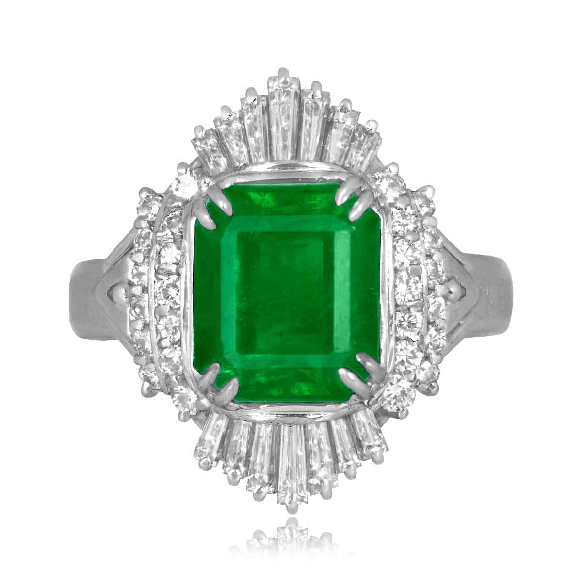 Stacked from 31 images. Method=C (S=1) mid-century 3.51ct emerald cut emerald platinum Arnold Ring 16334 TV