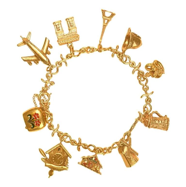 Vintage Yellow Gold Charm Plainview Bracelet, Circa 1940