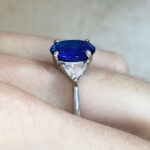 4.60ct Oval Cut Sapphire and Diamond Calion Ring 16426 Hand Photo 4