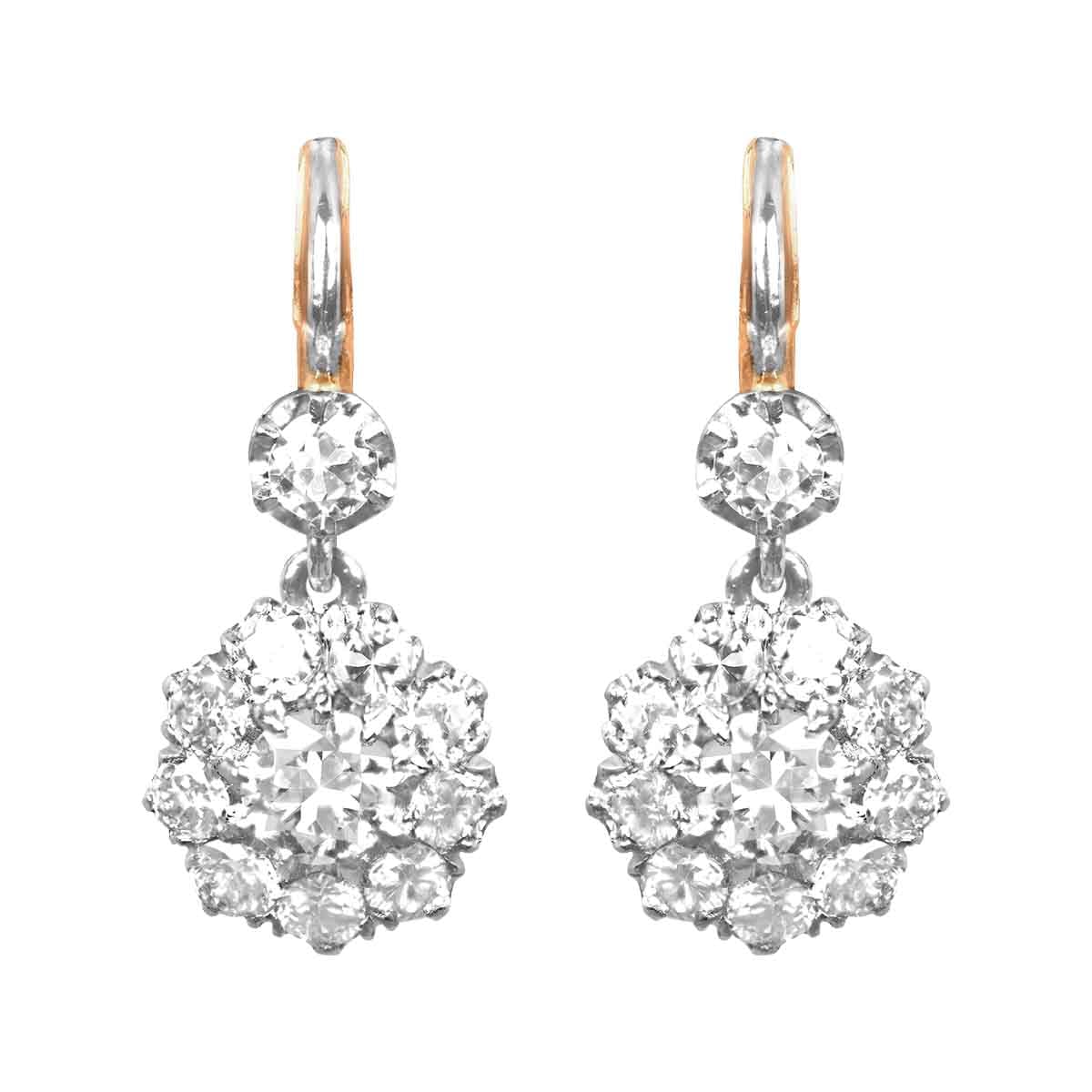 Stacked from 10 images. Method=C (S=1) 2.50 total carat transitional cut diamond floral Carrizo Earrings LV2546 TV