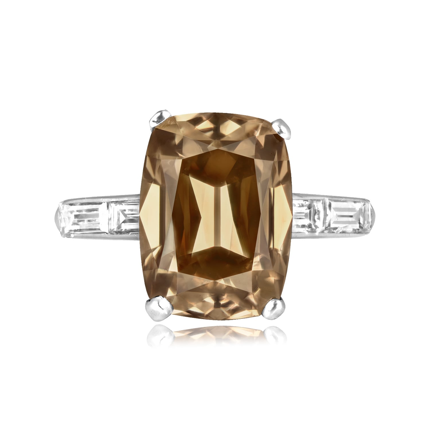 Stacked from 20 images. Method=C (S=1) 5.02 carat cushion cut champagne diamond platinum Marysvale Ring RC105563 TV