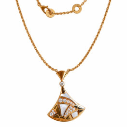 Bvlgari diamond and mother of pearl necklace PERS332 TV